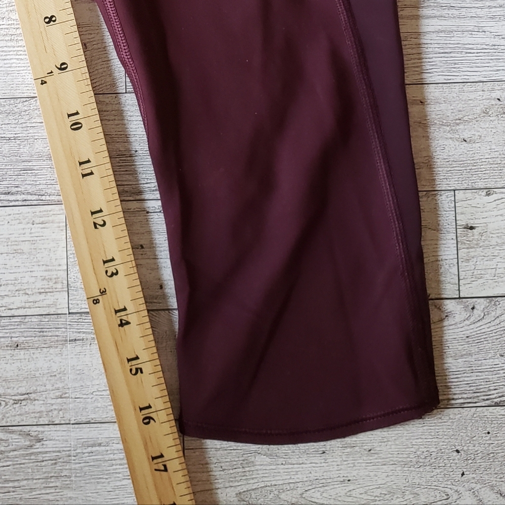 Athleta All in Crop Tight Wine Sz Small Pockets Activewear - Picture 10 of 10